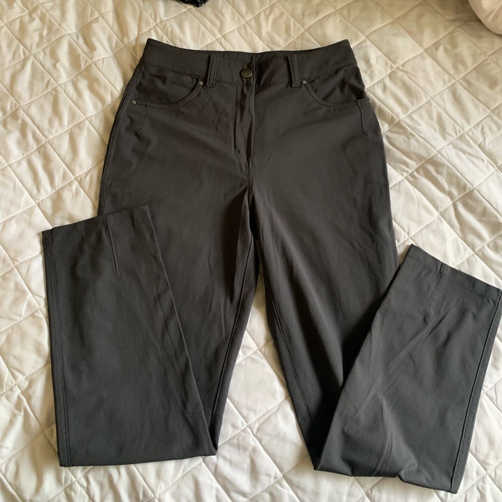 Lululemon size 4
